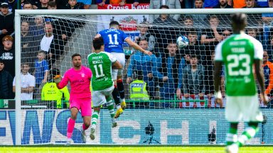 Hibernian strike late to earn 2-2 draw with nine-man Rangers