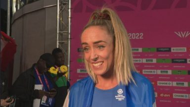 Eilish McColgan sets new half-marathon record in Berlin victory