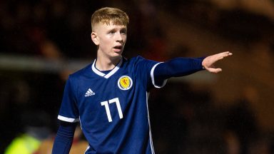 Motherwell sign teenage winger Stuart McKinstry back on loan from Leeds United