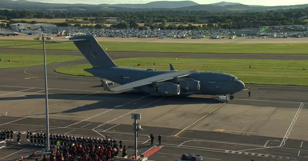 Plane carrying Queen’s coffin from Edinburgh to London ‘world’s most tracked flight’, say Flightradar24