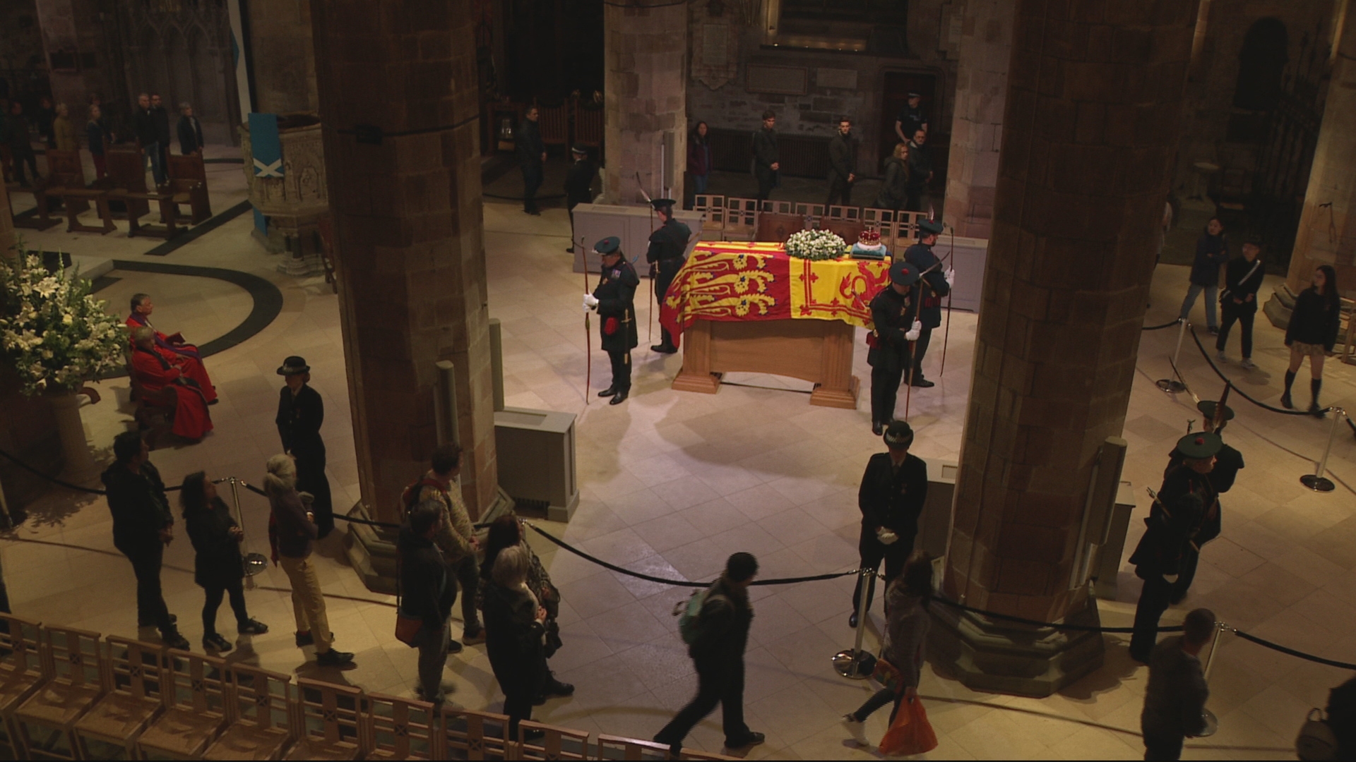 The Queen's coffin lay at rest in St Giles' Cathedral.