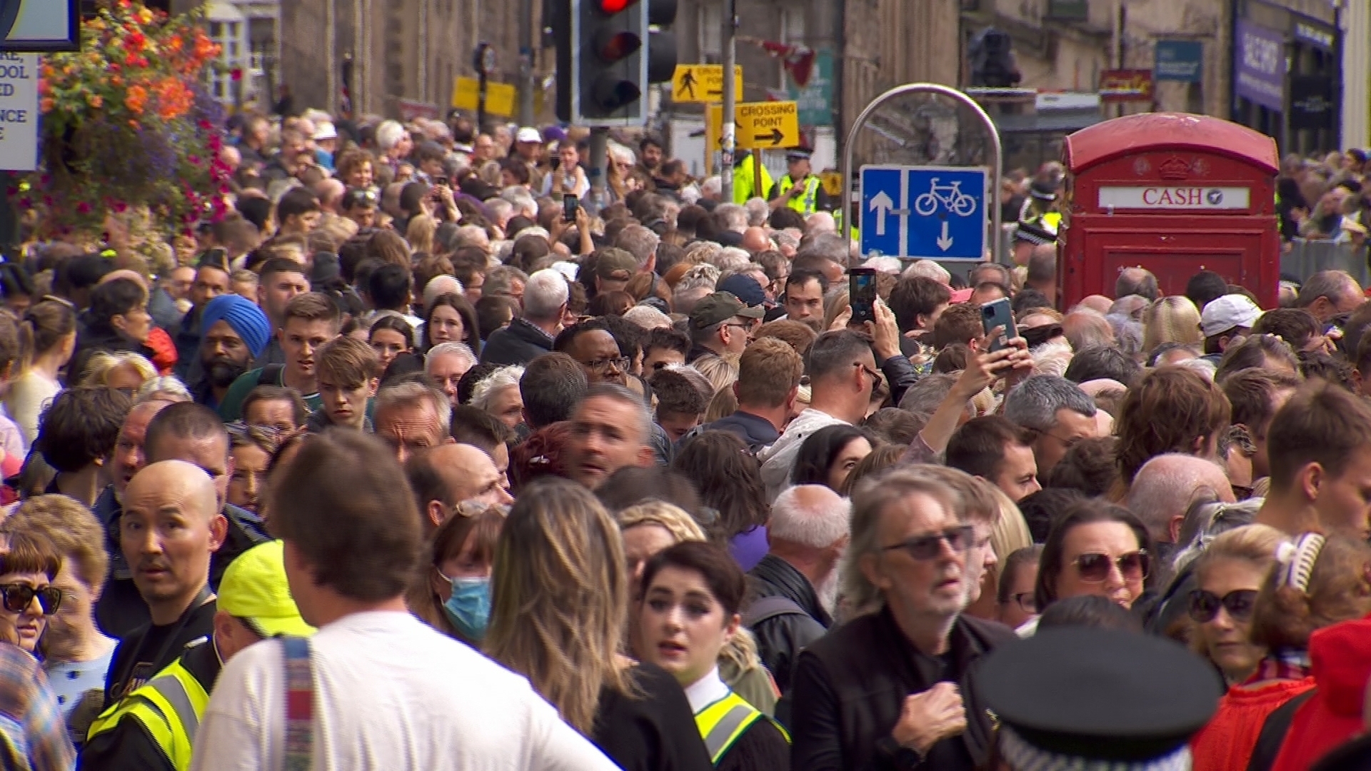 Crowds at the Royal Mile