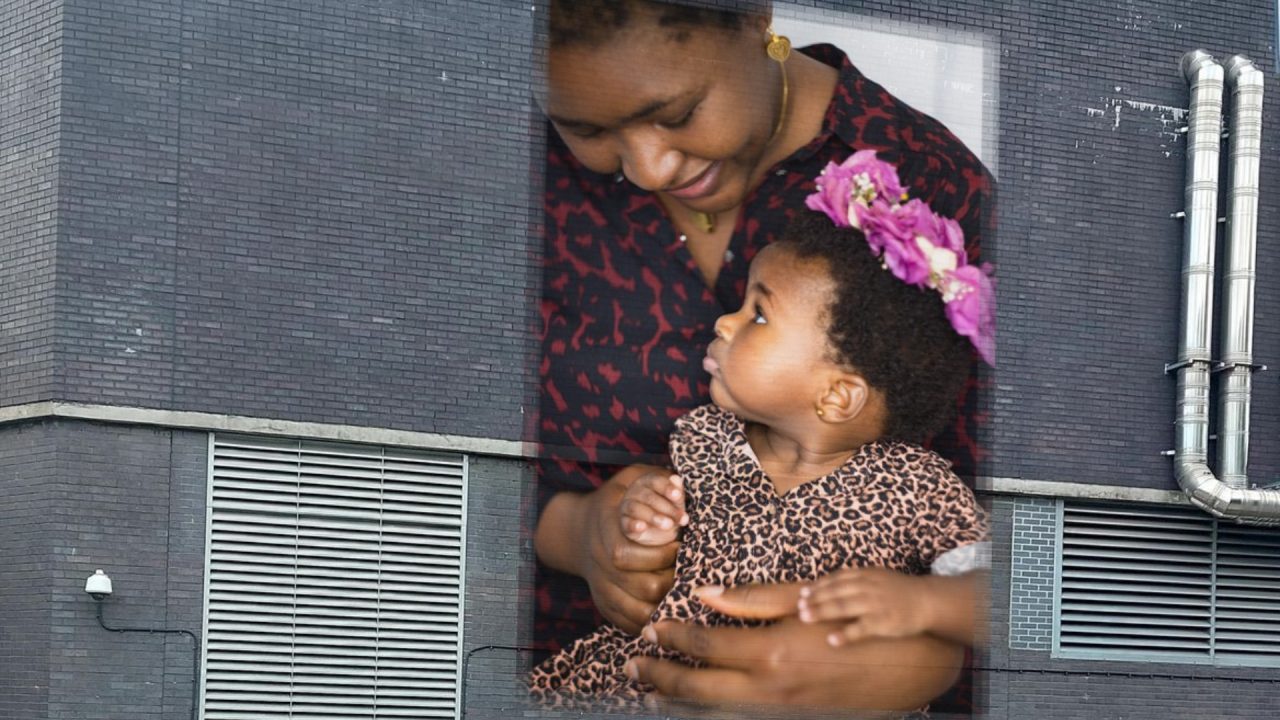 Work begins on Glasgow hospital mural highlighting health inequalities in Black women and babies