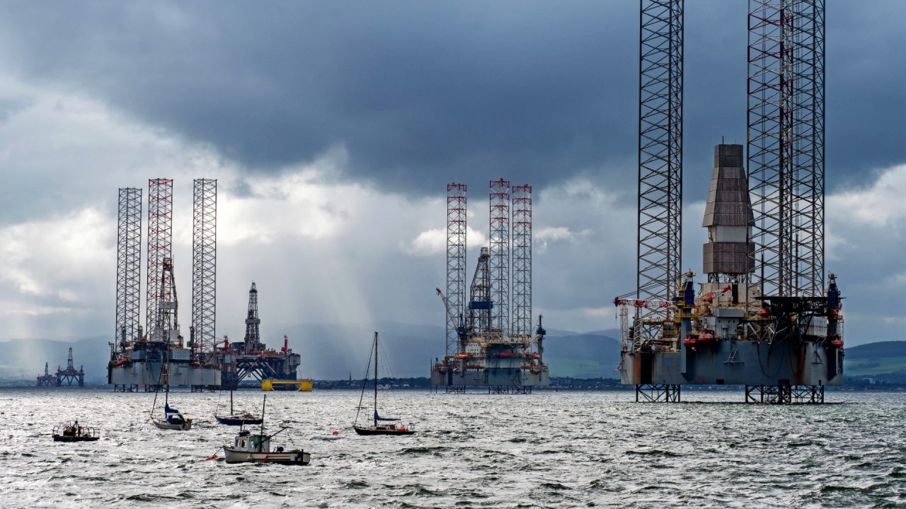 Licences to drill for oil in 900 North Sea locations open for offers