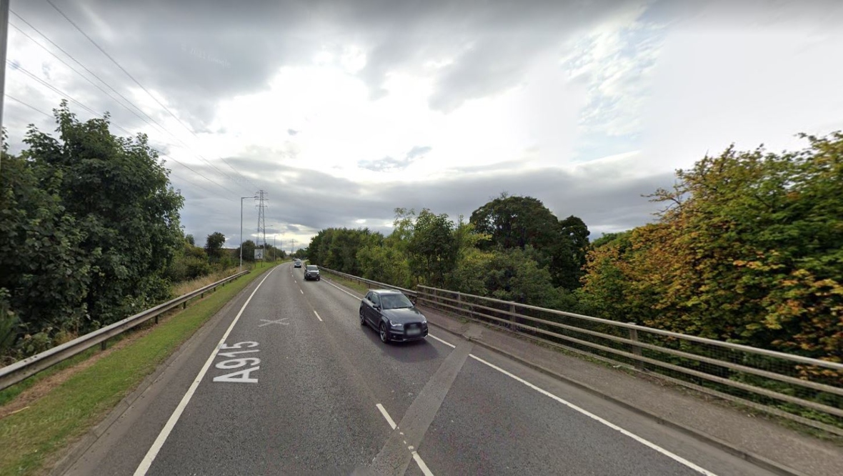 Three people injured in two-car crash at Standing Stane Road in Fife