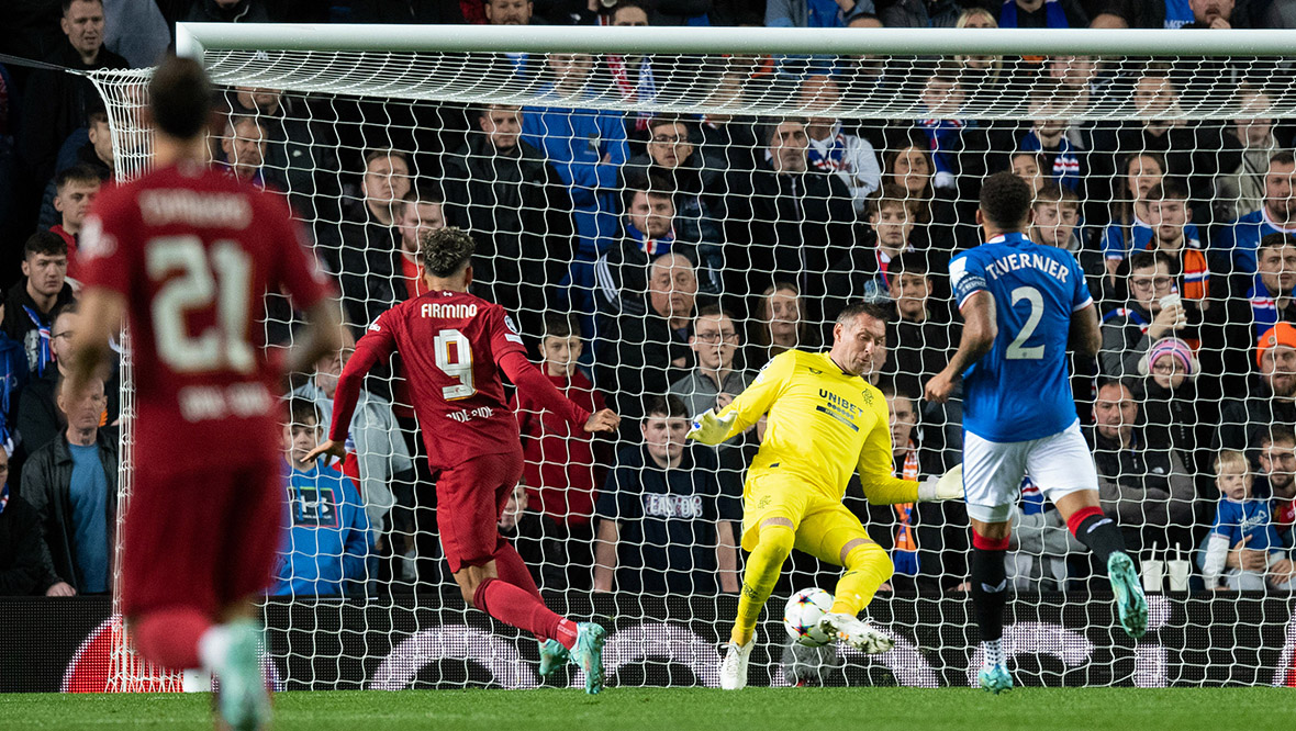 Goal 2 - Roberto Firmino (11)