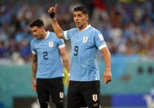 Uruguay and South Korea start World Cup campaigns with lacklustre draw