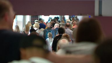 Labour leader Anas Sarwar calls on ministers to come up with plan to revive airports