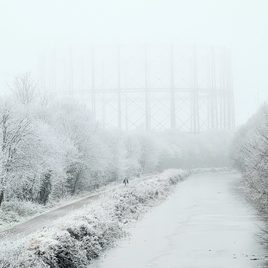  Forth and Clyde Canal in Glasgow towards the Temple Gasometers.