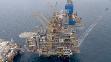 Starmer says no to new oil fields if he becomes PM