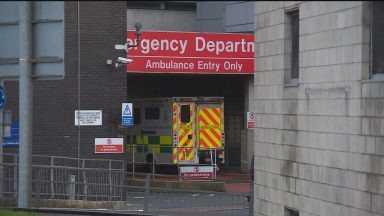 NHS remains in an ‘existential crisis’ over long waiting times and staff burnout