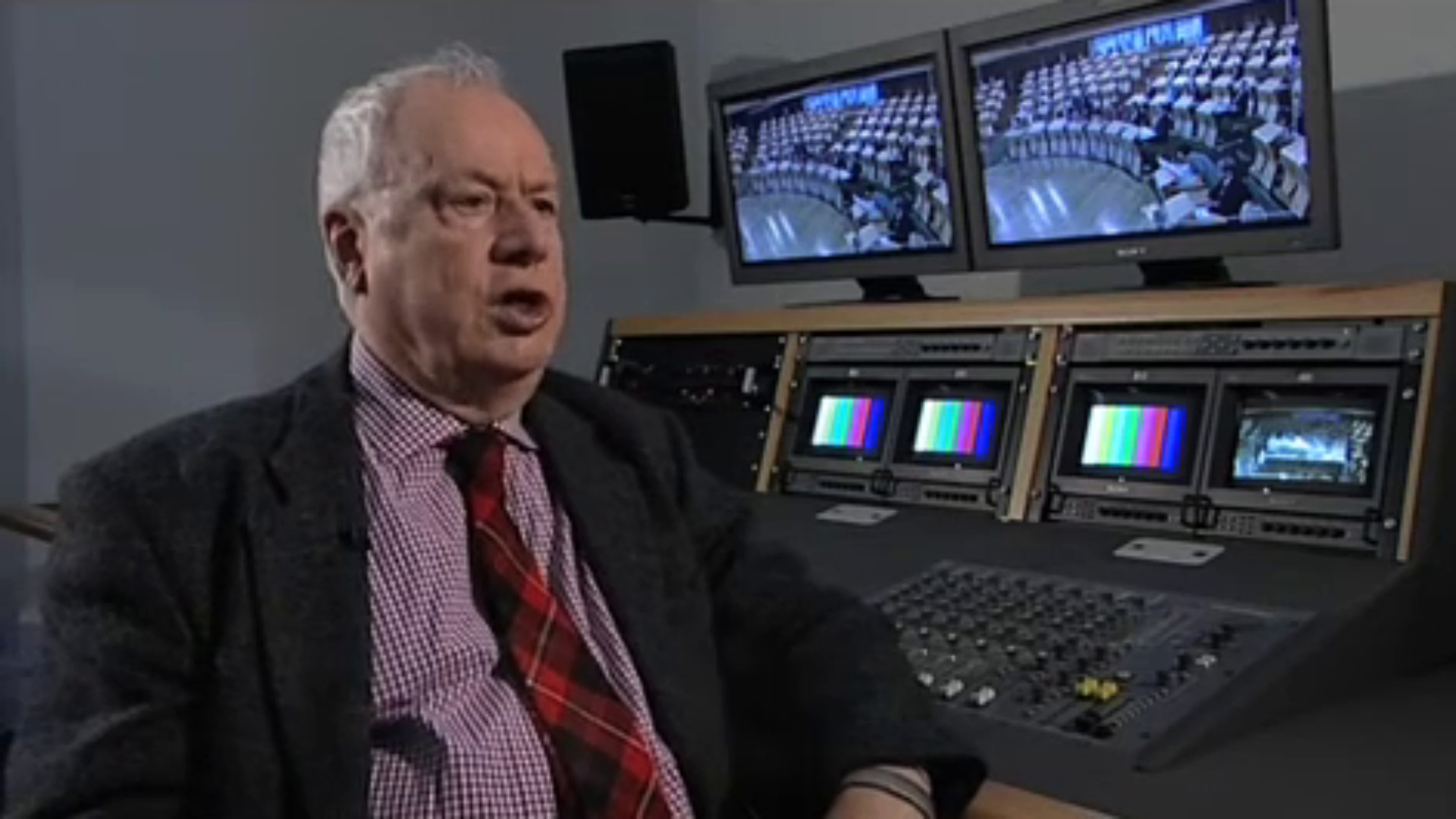 Professor Tom Nairn of the Royal Melbourne Institute of Technology in Australia speaking as part of the Edinburgh Lectures series on March 4, 2008.