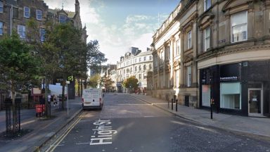 Teenagers aged 14 and 15 arrested after male seen ‘brandishing knife’ on Dundee’s High Street