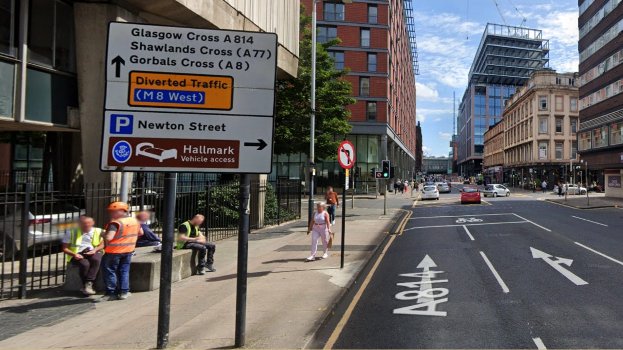 Man hit by car in Glasgow city centre as emergency services called to Argyle Street