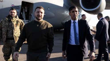 Rishi Sunak travels to Ukraine with multi-billion package of military aid