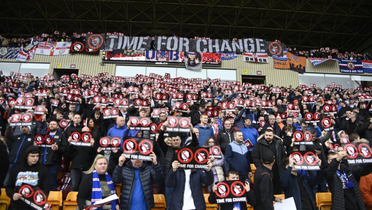 Rangers manager Michael Beale defends Ross Wilson after further fan protests