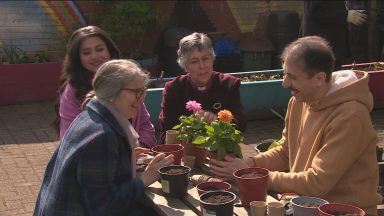 Independent refugee commission visits Glasgow
