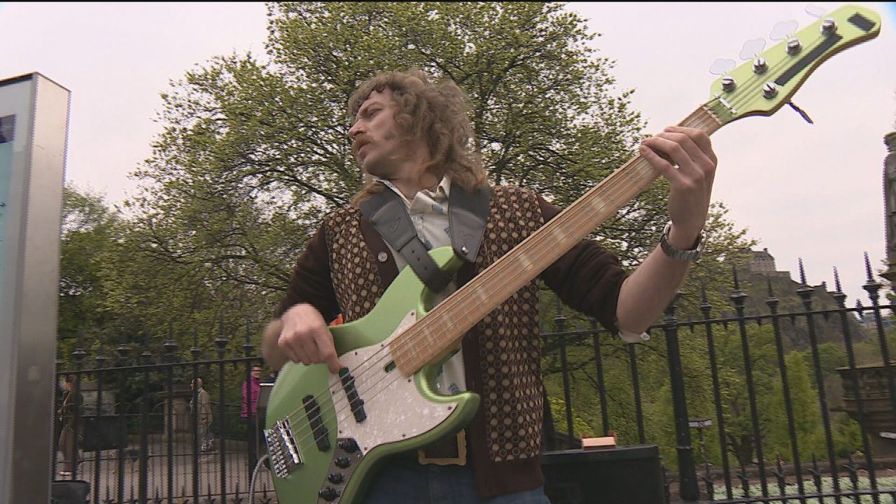 Edinburgh council votes to push for powers to move on ‘nuisance’ buskers