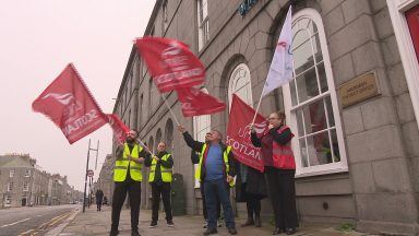 More than 1,000 North Sea workers to continue strike action