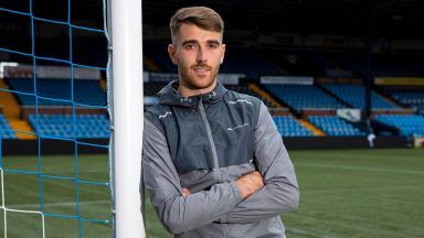 St Mirren add to squad with loan signing of goalkeeper Zach Hemming from Middlesbrough