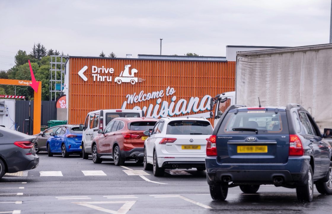 Police issue statement after Popeyes first Scottish location causes traffic chaos in Glasgow