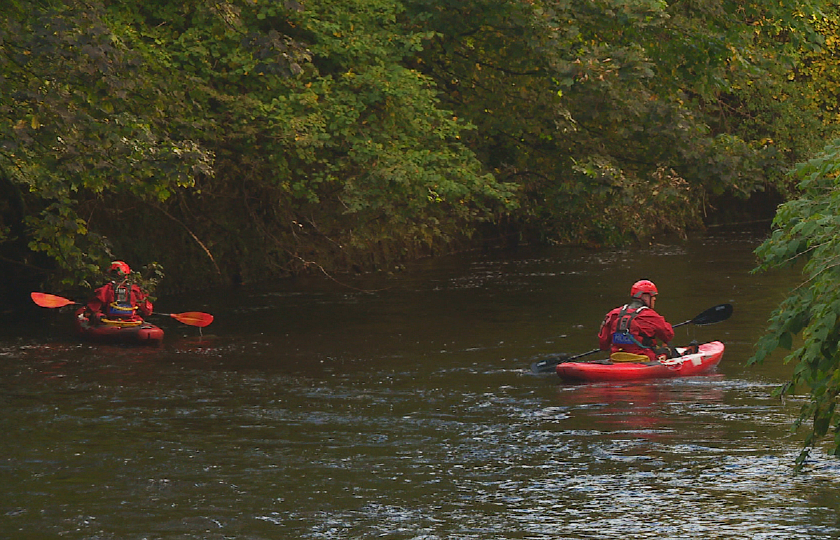 Kayakers searching the River Kelvin in Glasgow for a missing woman