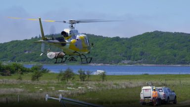 Virgin Media O2 helicopter helps deliver 4G masts to Islay in bid to boost coverage on island