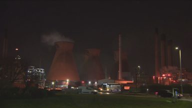 Economy secretary says Grangemouth should operate for as long as possible