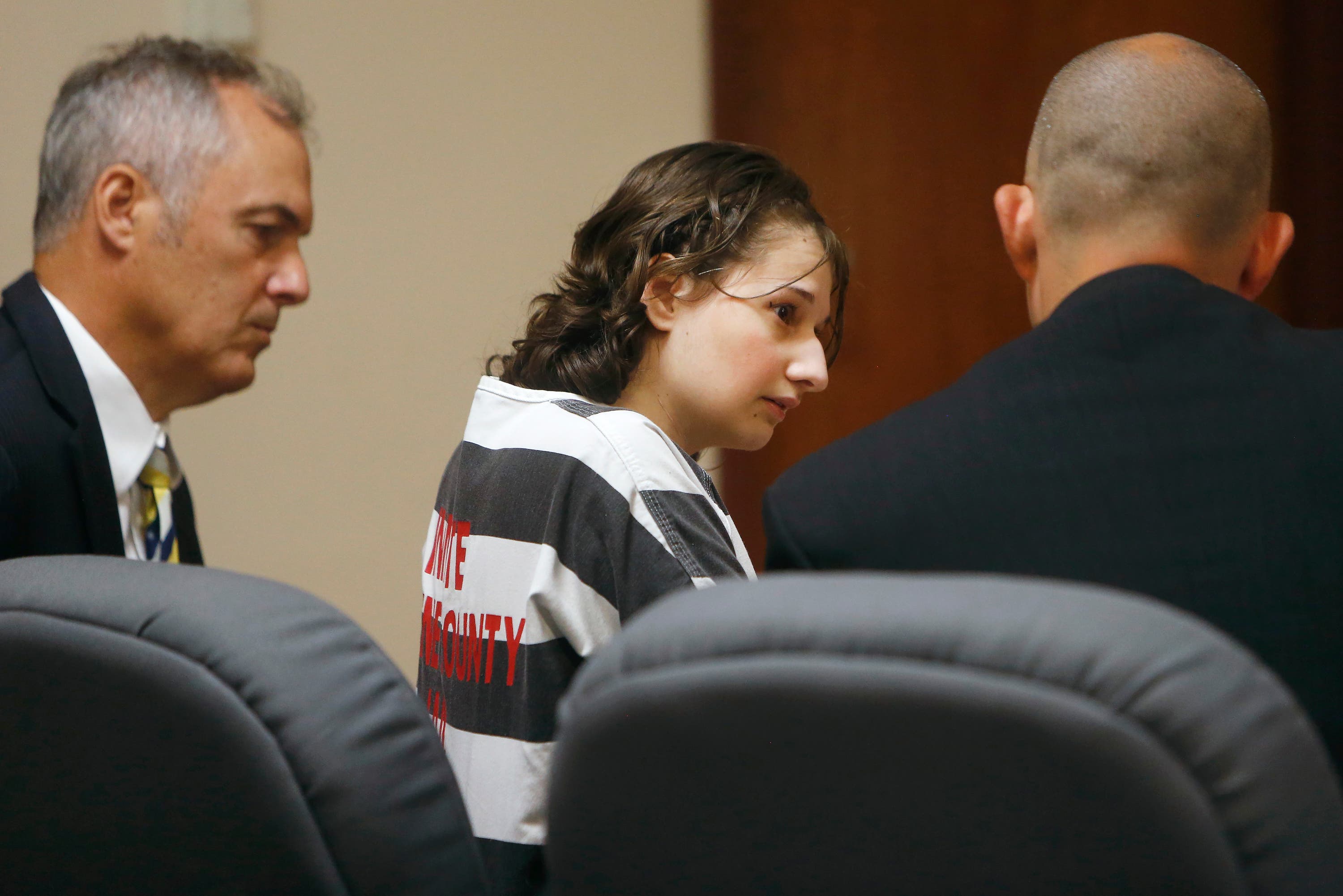 Blanchard speaks with her attorneys before a 2016 court appearance (Andrew Jansen/The Springfield News-Leader via AP)