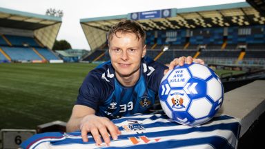 Gary Mackay-Steven signs new short-term deal with Kilmarnock