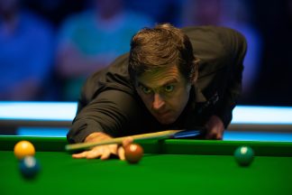 Ronnie O’Sullivan beats Ali Carter to land an eighth Masters title