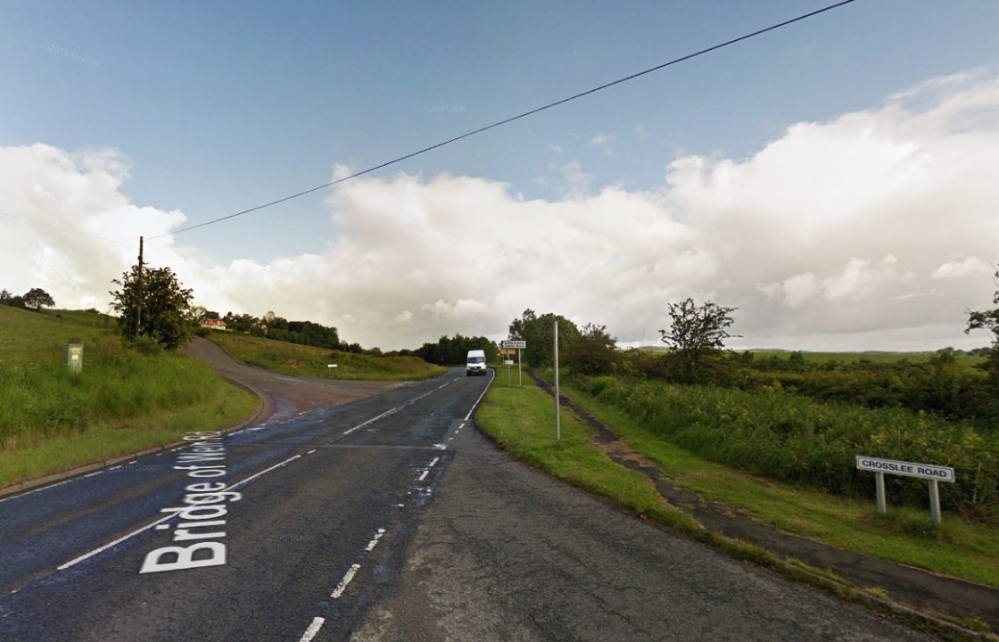 Man in hospital after three-car crash on A761 Bridge of Weir Road as drivers urged to ‘avoid area’