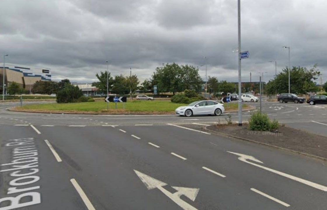 Man seriously injured in hospital after lorry overturned on busy road in Glasgow