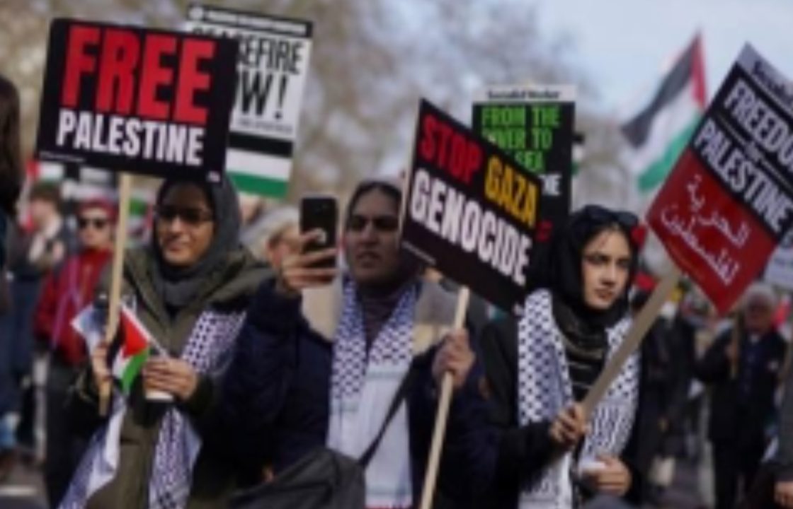 Pro-Palestine supporters gather in London to urge Gaza ceasefire