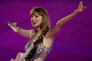 Taylor Swift to break Scottish stadium attendance record with Murrayfield shows