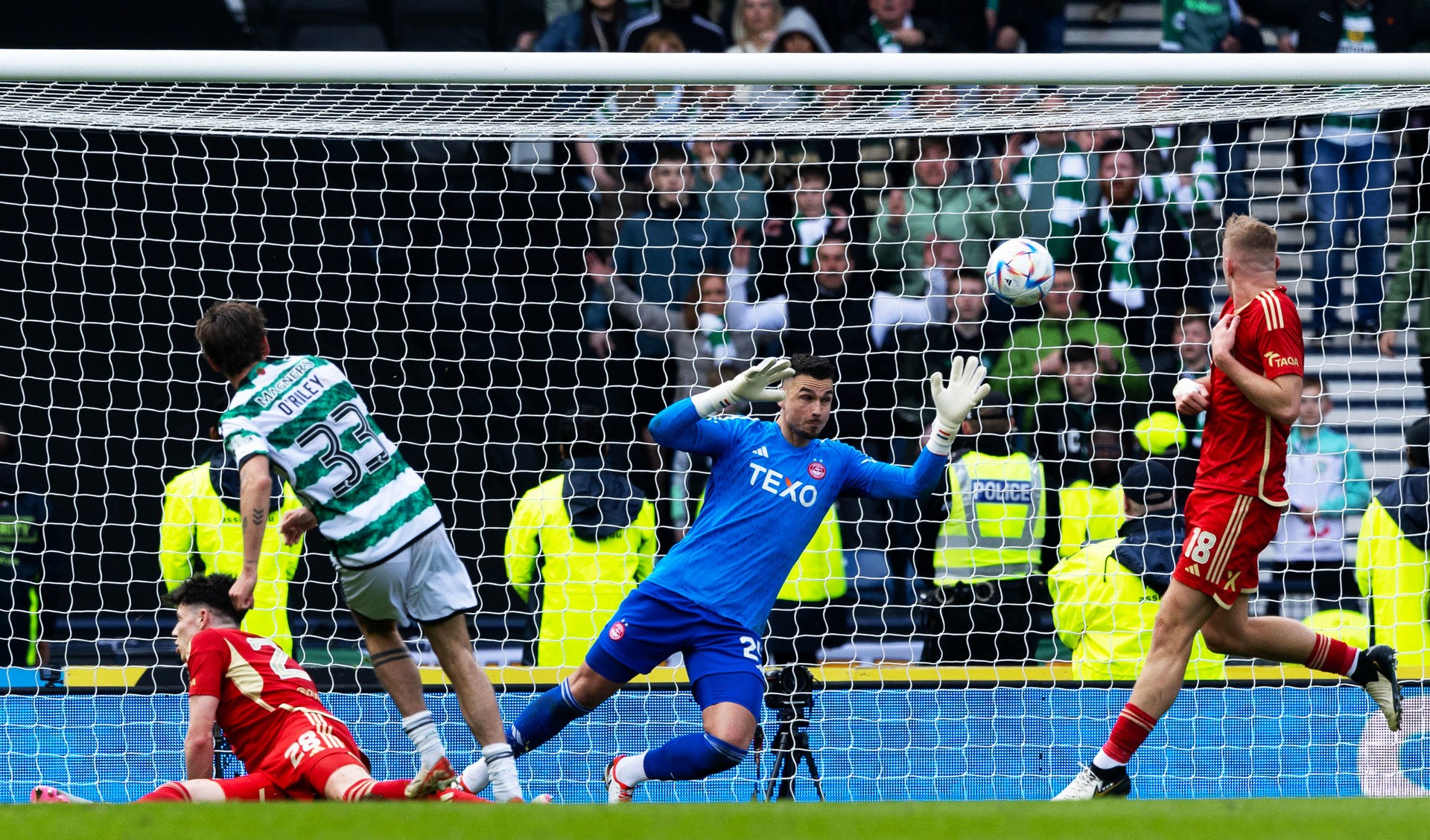 GLASGOW, SCOTLAND - APRIL 20: Matt O’Riley scores in extra time  to make it 3-2 Celtic during a Scottish Gas Scottish Cup semi-final match between Aberdeen and Celtic at Hampden Park, on April 20, 2024, in Glasgow, Scotland.  (Photo by Craig Williamson / SNS Group)