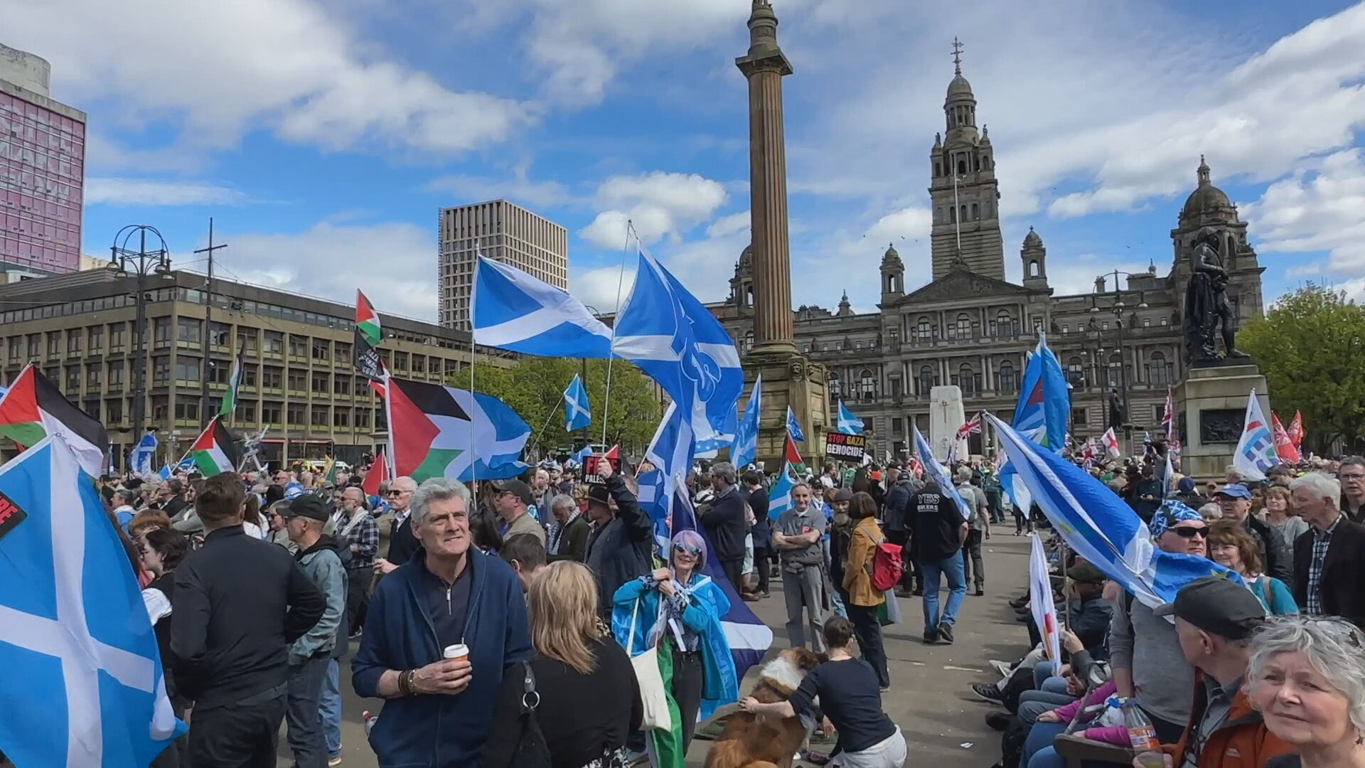 Hundreds of pro-independence supporters turned out at a march and rally in Glasgow on Saturday. 
