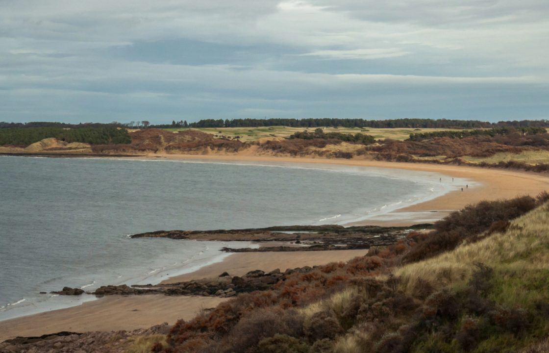 Children blown out to sea on paddleboard in Gullane Bay prompting RNLI rescue mission