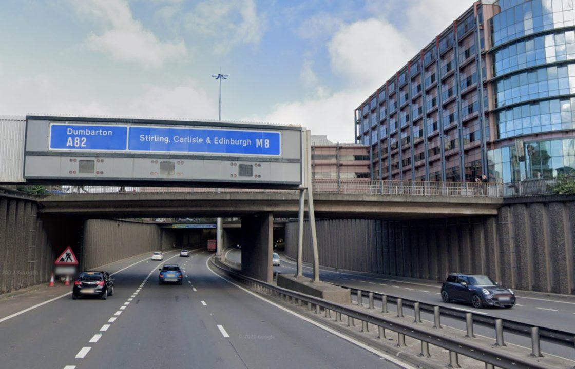 M8 lane blocked at rush hour after crash in Glasgow near Charing Cross