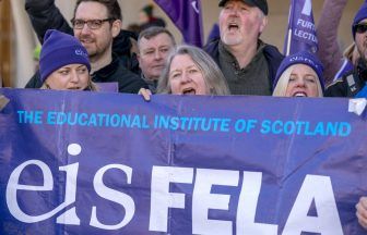 College lecturers in Scotland strike in ongoing national pay dispute
