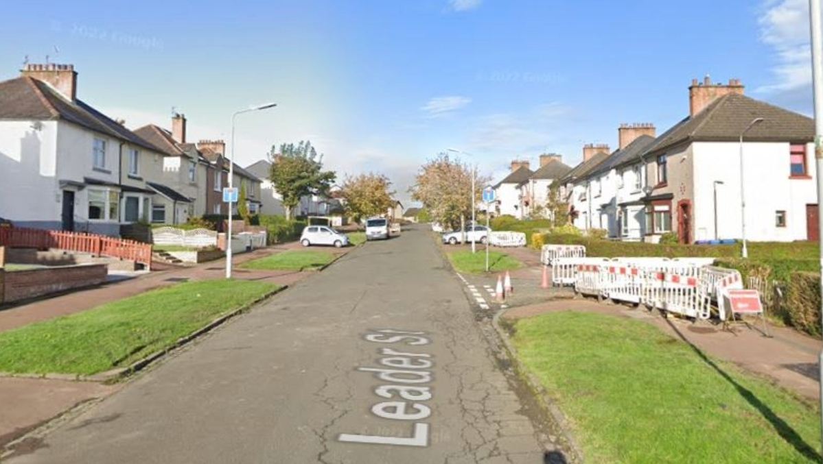 Man arrested after ‘disturbance’ on Glasgow street