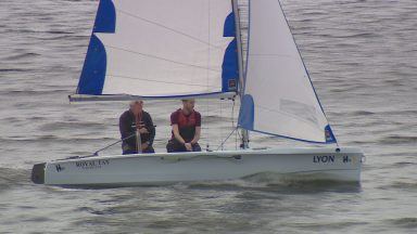 Making a splash: New water sports initiative boosts confidence of Dundee teenagers