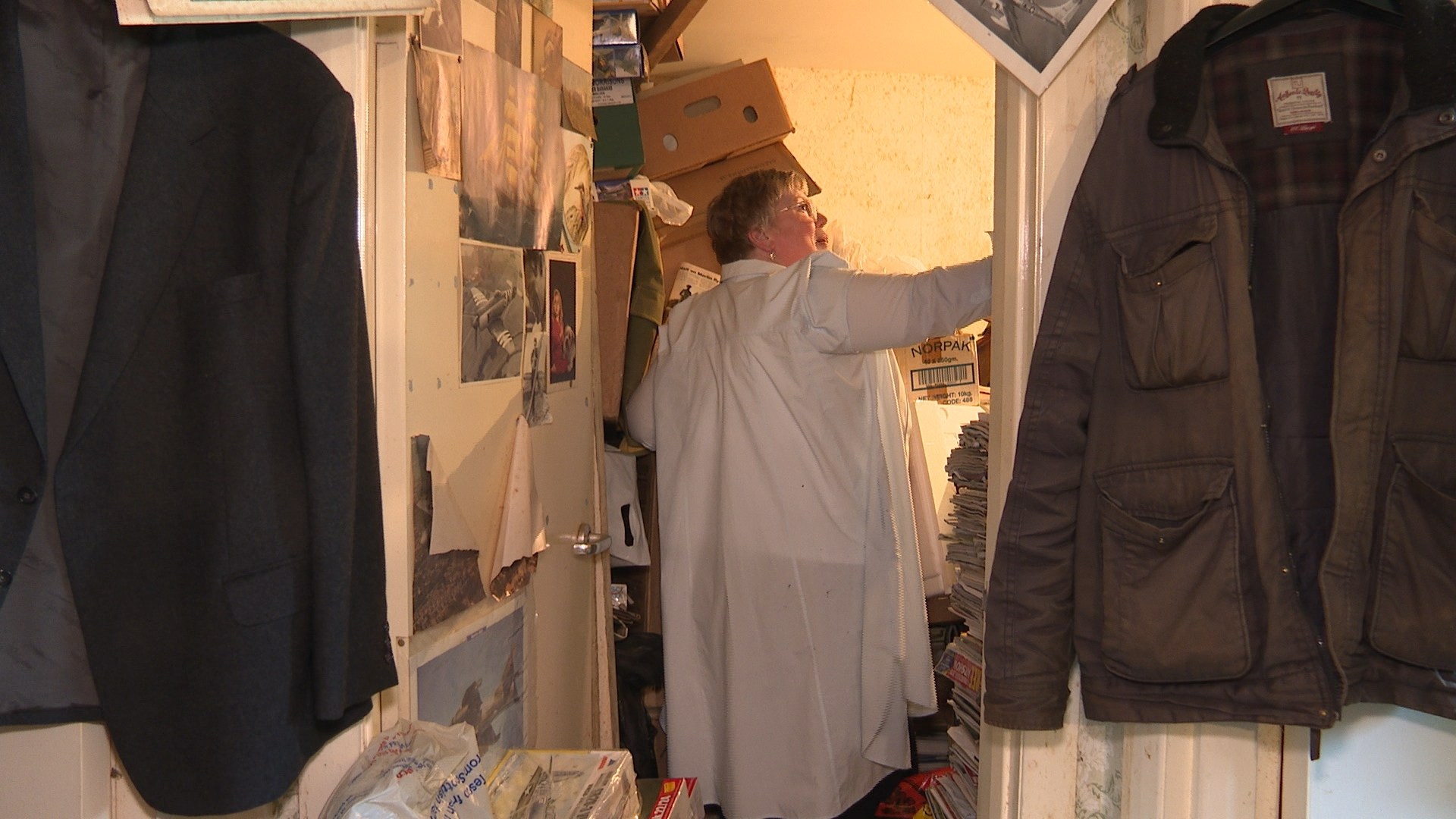 Linda Fay had spent years helping Ron to manage his hoarding disorder.
