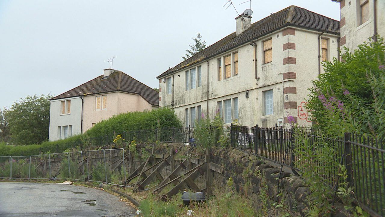 Four buildings ‘deliberately’ set on fire at derelict housing estate in Paisley