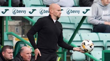 David Gray critical of Hibernian defence after Dundee fight back for draw