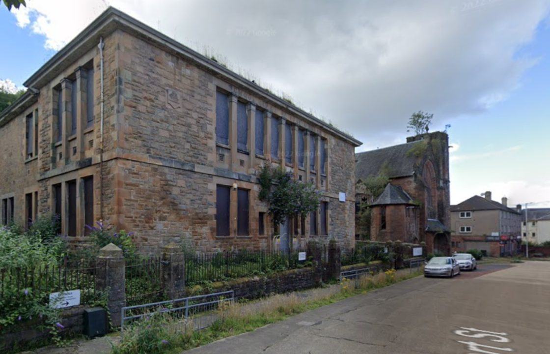 Contractor to be appointed for demolition of former primary school and 140 flats in Port Glasgow