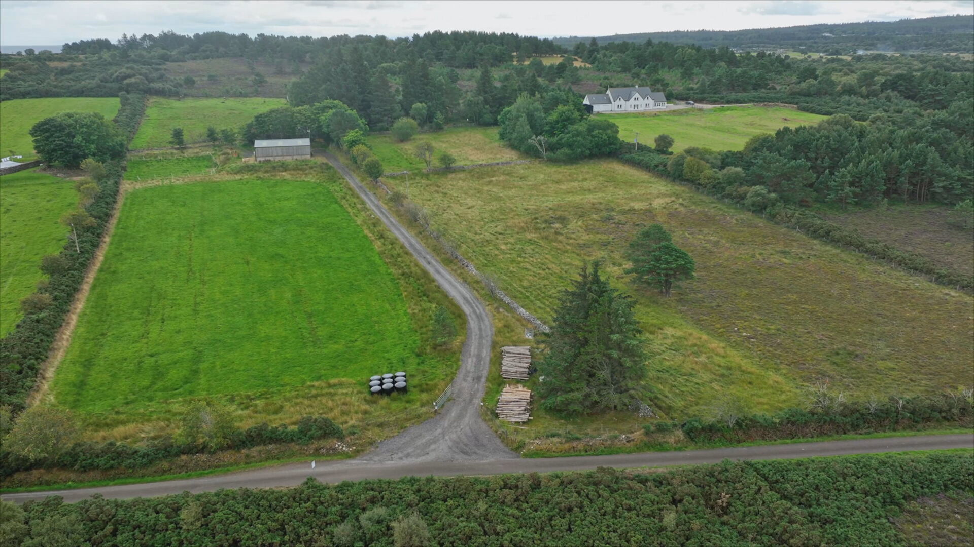 Battery storage plans divide rural communities