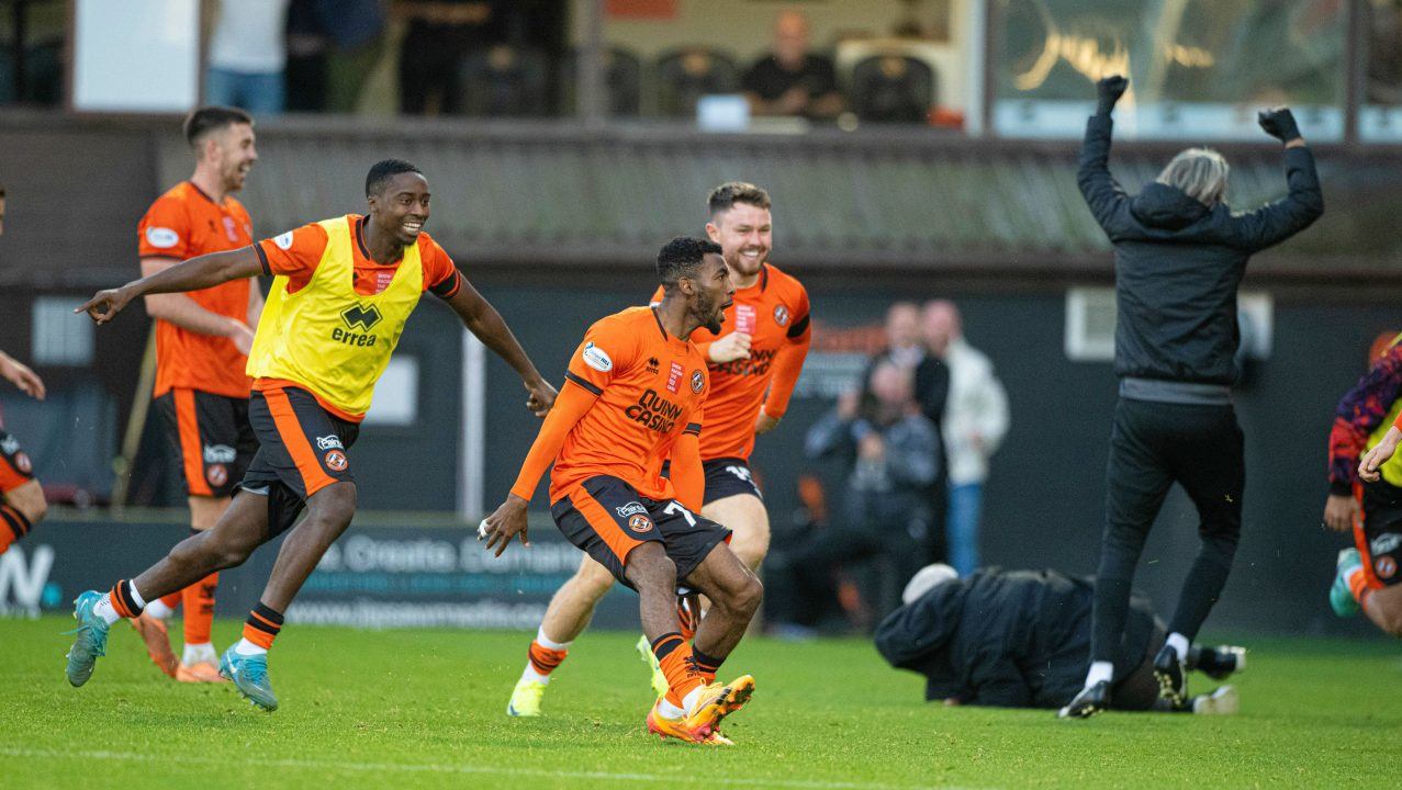 Meshack Ubochioma scores dramatic late winner as Dundee United defeat Hibernian