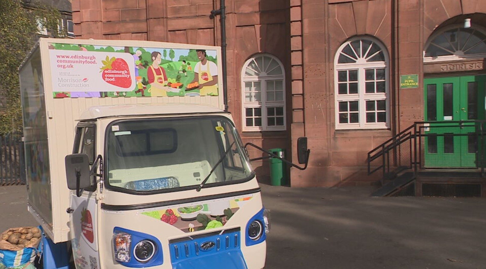 Healthy eating tuk-tuk launches in Edinburgh