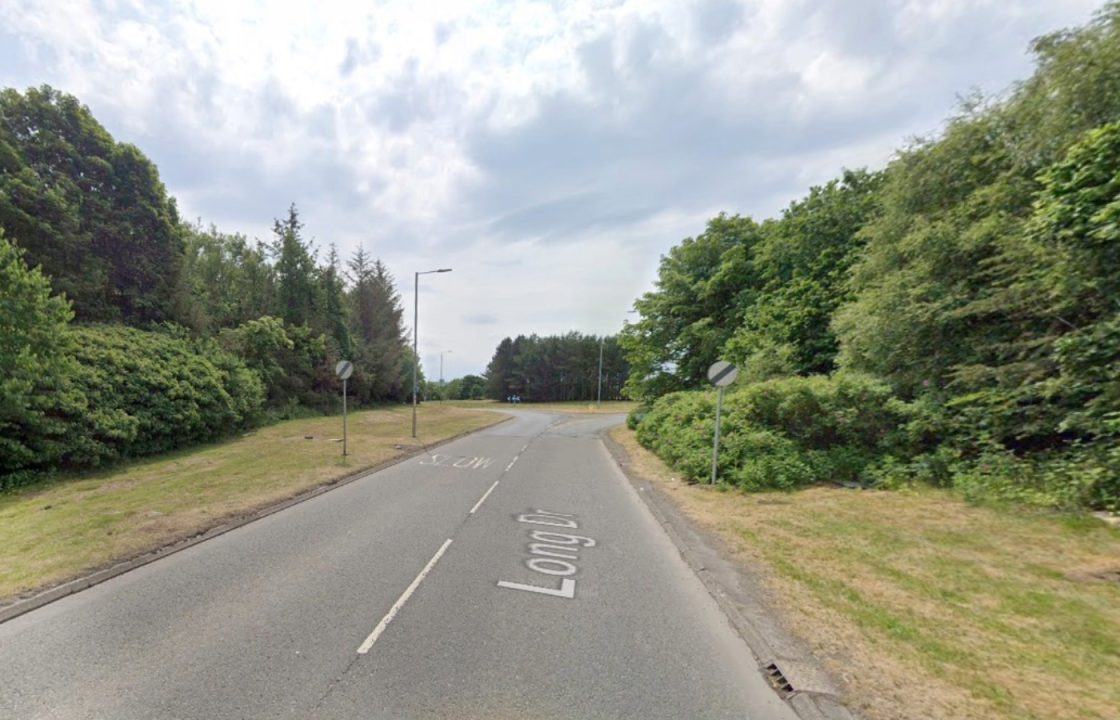 Cyclist taken to hospital with ‘serious injuries’ after being struck by lorry in North Ayrshire